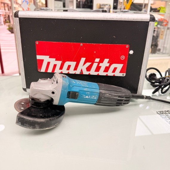 8-8-73929-1-Radial Makita GA 4500R 720w