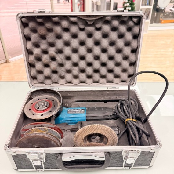 8-8-73929-2-Radial Makita GA 4500R 720w