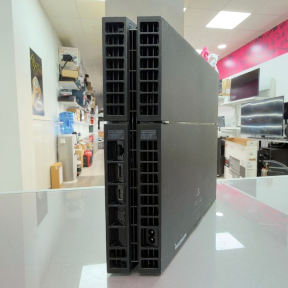 7-7-84566-2-Consola PS4 Fat 1 TB