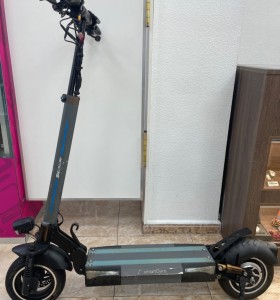 1-1-265496-1-Patinete Electrico SamrtGyro Speedway 