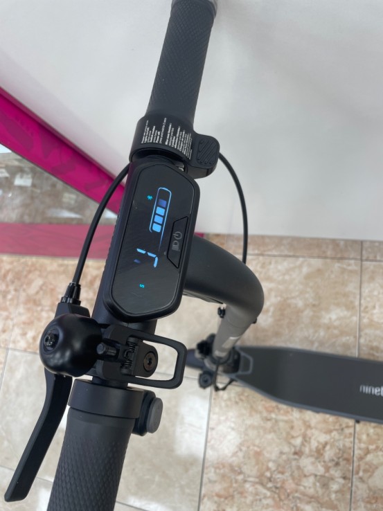 1-1-268693-2-Patinete Ninebot 