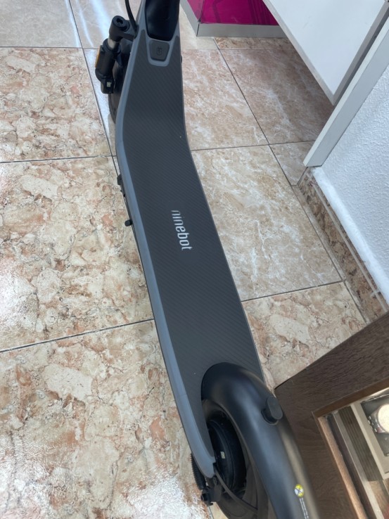 1-1-268693-5-Patinete Ninebot 