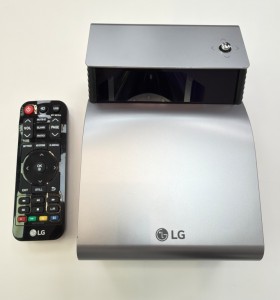 1-1-268596-1-Proyector Polivalente Lg Ph450ug 