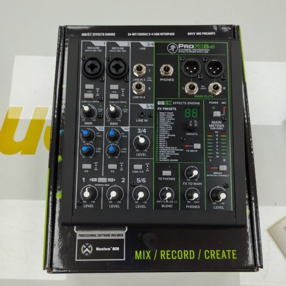 6-6-166622-1-Controlador Mackie ProFX6v3 (sin uso)