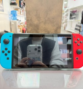 7-7-84692-1-Consola Nintendo Switch Hac-001