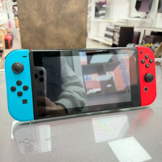 7-7-84692-2-Consola Nintendo Switch Hac-001