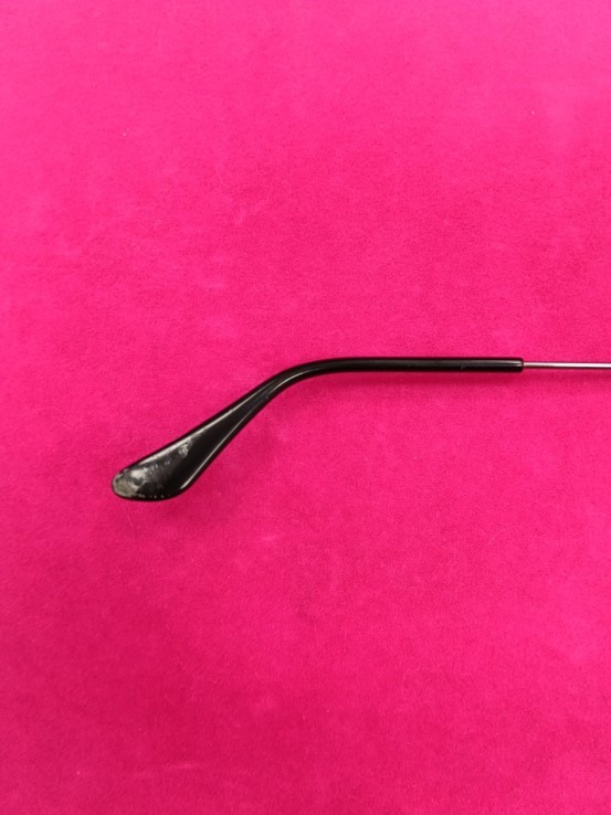 6-6-166722-3-Relojería y gafas RayBan