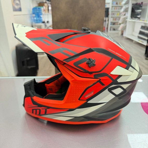 7-7-83524-2-Casco Integral MT Helmets Falcon Thr