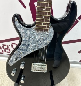 9-9-75265-1-Guitarra Electrica Line 6 Variax 500 2