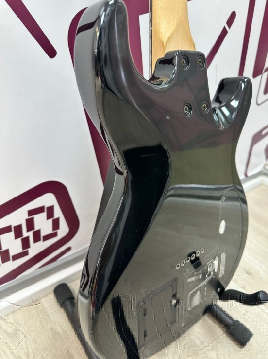 9-9-75265-8-Guitarra Electrica Line 6 Variax 500