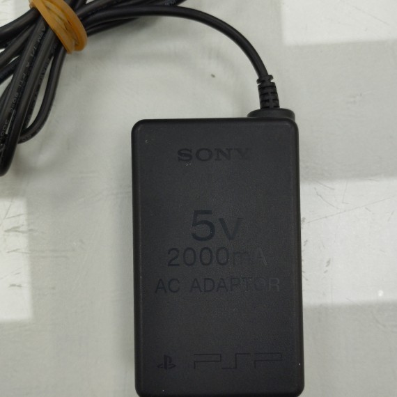 6-6-165727-2-cargador psp 5V 2000mA