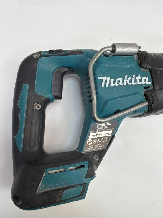 1-1-267233-2-Sierra Sable Makita DJR187 