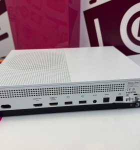 9-9-75280-3-Consola Xbox One S 1681 1t  2
