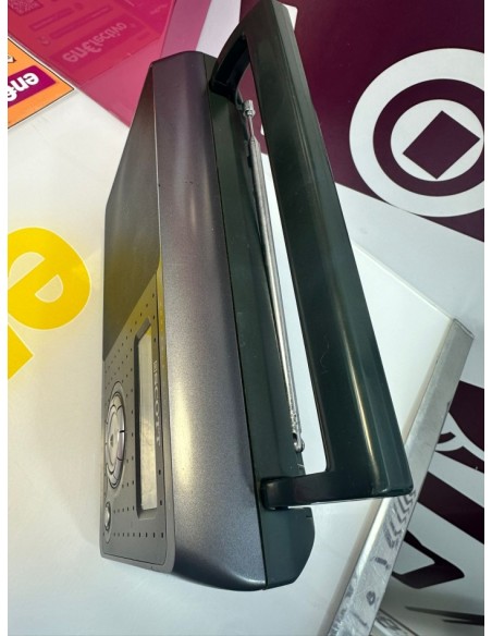 9-9-75334-3-Radio Portátil Scott