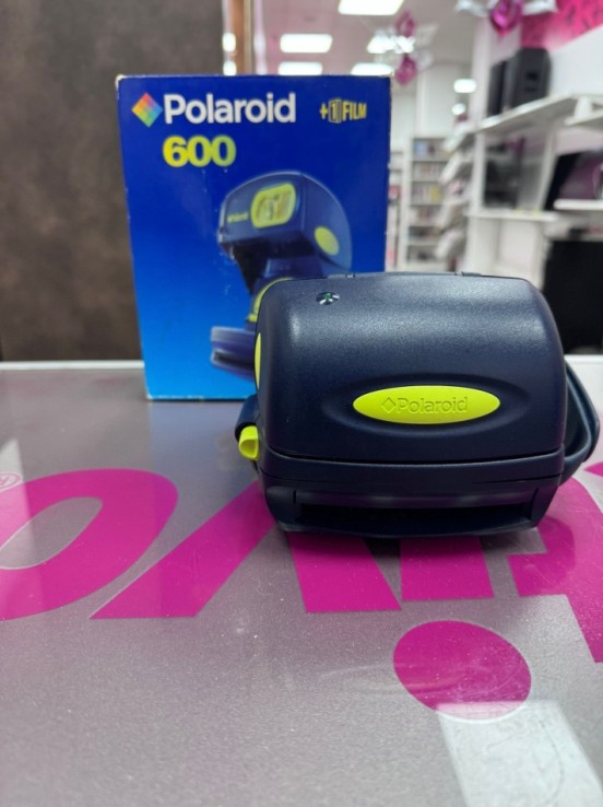 7-7-84776-3-Cámara vintage Polaroid 600