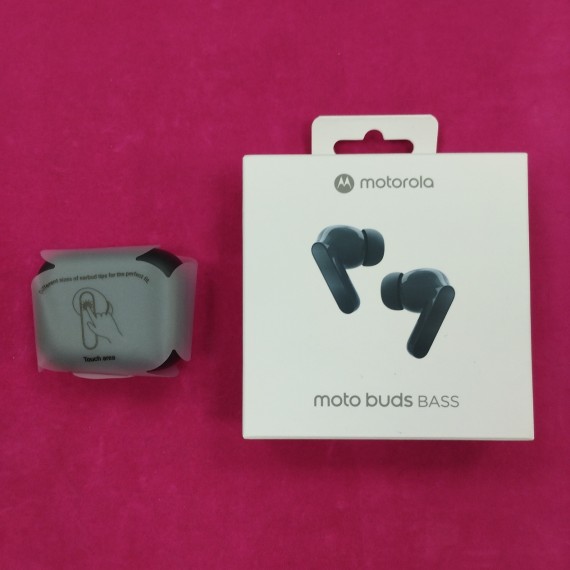 6-6-166886-1-Auriculares Motorola Moto Buds Bass