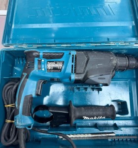 7-7-83401-1-Taladro Electrico Makita HR2300 2