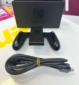 9-9-75350-1-Dock Nintendo Switch