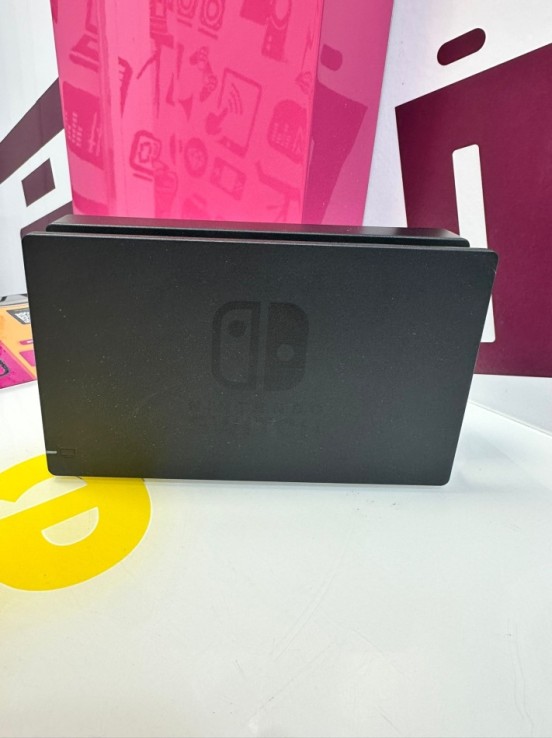 9-9-75350-2-Dock Nintendo Switch