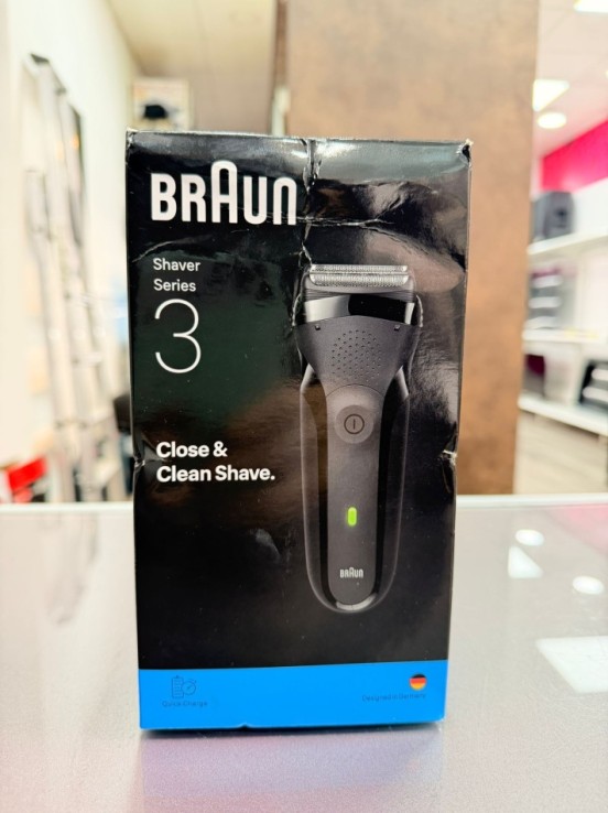 7-7-84863-2-Afeitadora Electrica Braun shaver 3 (Sin uso)