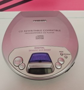 8-8-75700-1-Reproductor CD Disman (a Pilas)