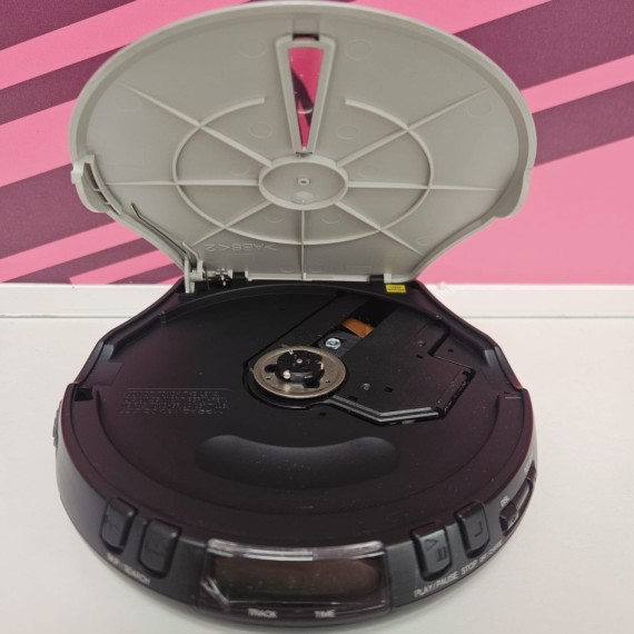 8-8-75698-4-Reproductor CD Disman AIWA XP-270