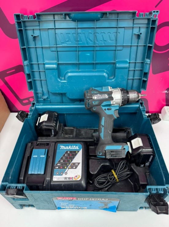 7-7-84825-2-Taladro A Bateria makita dhp487