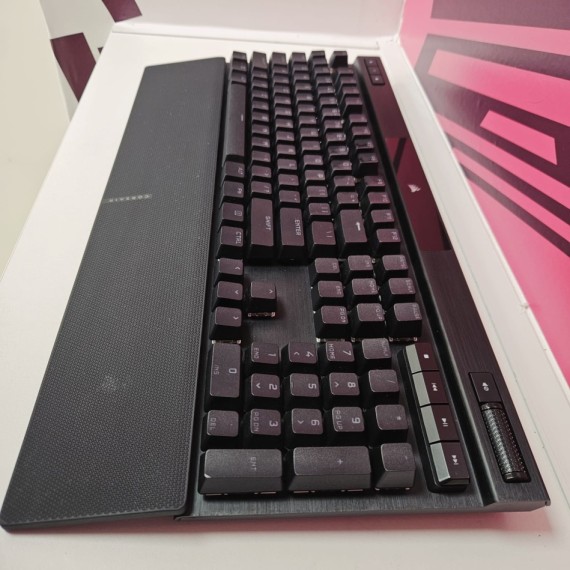 8-8-75689-3-Teclado Alfanumérico Corsair K70 Pro Rgb