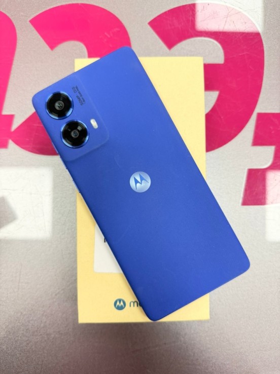 7-1-252217-4-Smartphone Moto G85 5G 12 256Gb