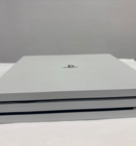1-1-267780-1-Consola PS4 Pro 1T Blanca 2