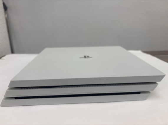 1-1-267780-2-Consola PS4 Pro 1T Blanca