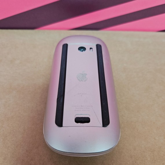 8-8-75737-3-Ratón Apple