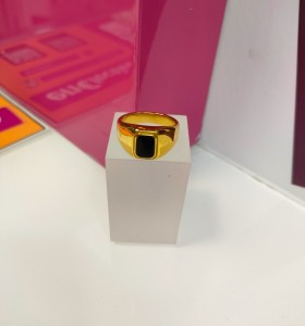 9-9-75531-1-Anillo acero dorado con piedra negra cuadrada T19