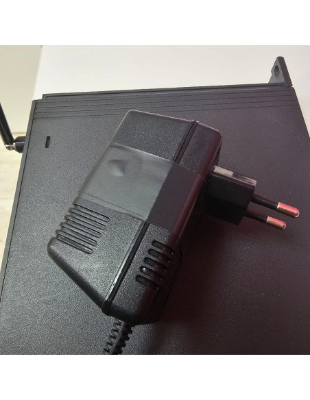 8-8-75748-6-Pinza Microfono Receptor Sennheiser Em 1031-u