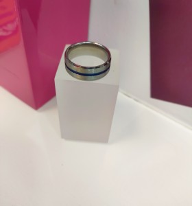9-9-75717-1-Anillo acero plateado con linea azul T18