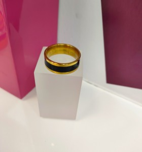 9-9-75730-1-Anillo acero dorado con linea gruesa negra T21