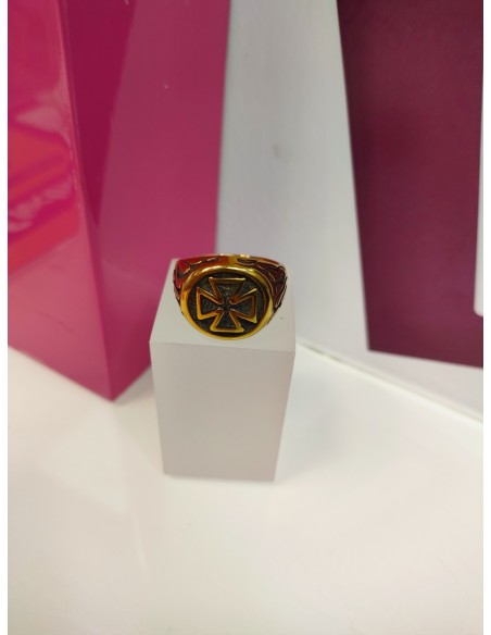 9-9-75644-1-Anillo acero dorado con cruz de hierro T24