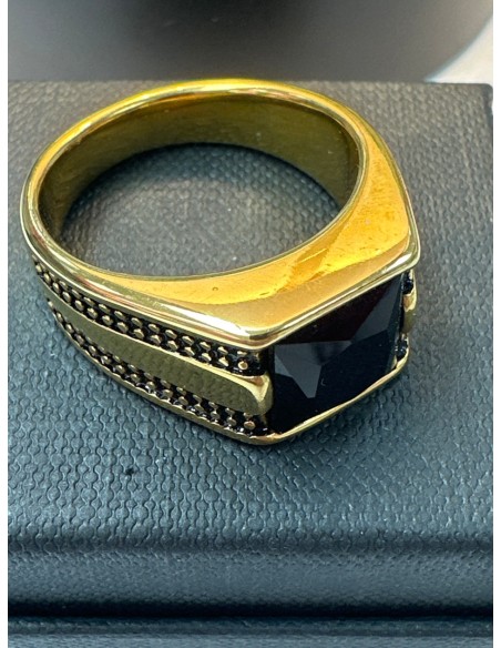 9-9-75518-1-Anillo acero dorado con pidra negra cuadrada T29