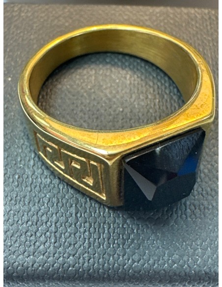 9-9-75516-1-Anillo acero dorado con piedra negra cuadrada T24