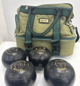 1-1-269242-1-Deportes THOMAS TAYLER BOWIS 4 Bolas Bolos Cesped