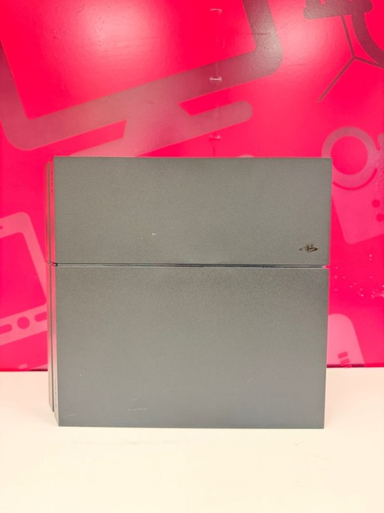 7-7-84966-2-Consola PS4 Fat 1 TB
