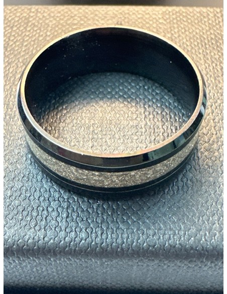 9-9-75800-1-Anillo acero negro con linea plateada T21