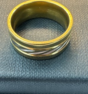 9-9-75799-1-Anillo acero dorado con lineas plateadas T17