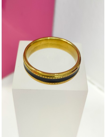 9-9-75768-1-Anillo acero dorado con linea negra fina y cuadros T24