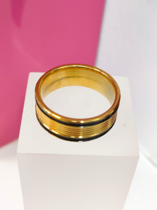 9-9-75804-1-Anillo acero dorado con dos lineas negras en los bordes T18