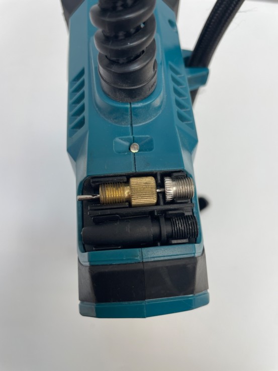 1-1-267982-5-Compresor Portátil Makita DMP180