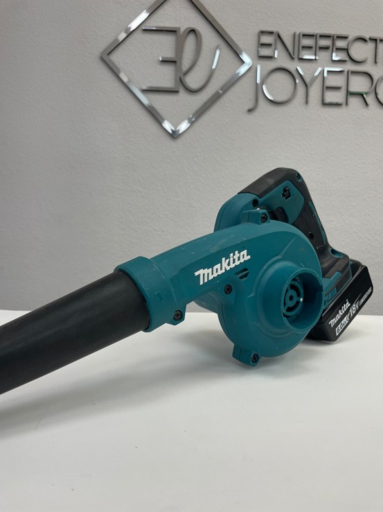 1-1-267980-1-Soplador Mini Makita DUB185