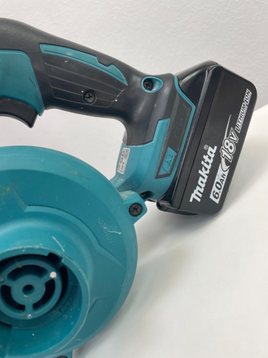 1-1-267980-2-Soplador Mini Makita DUB185