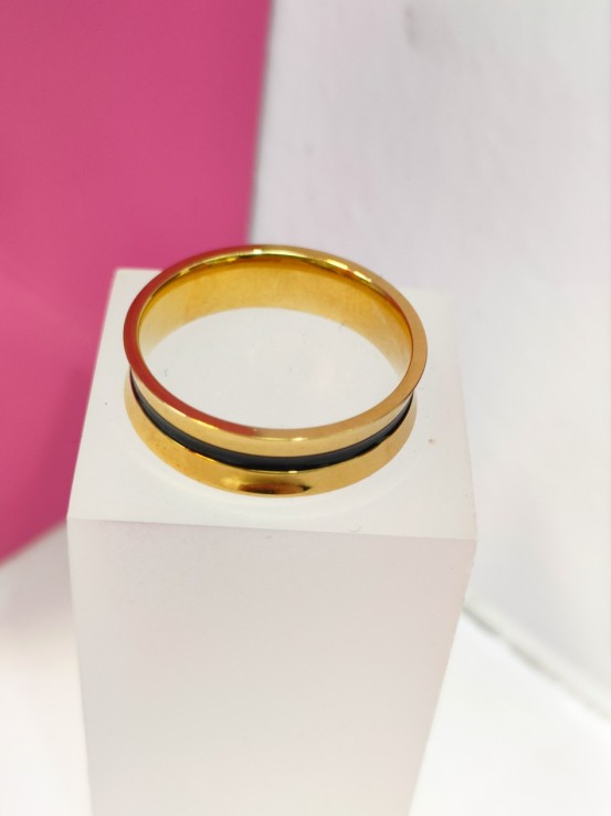 9-9-75847-1-Anillo acero dorado con linea negra T23