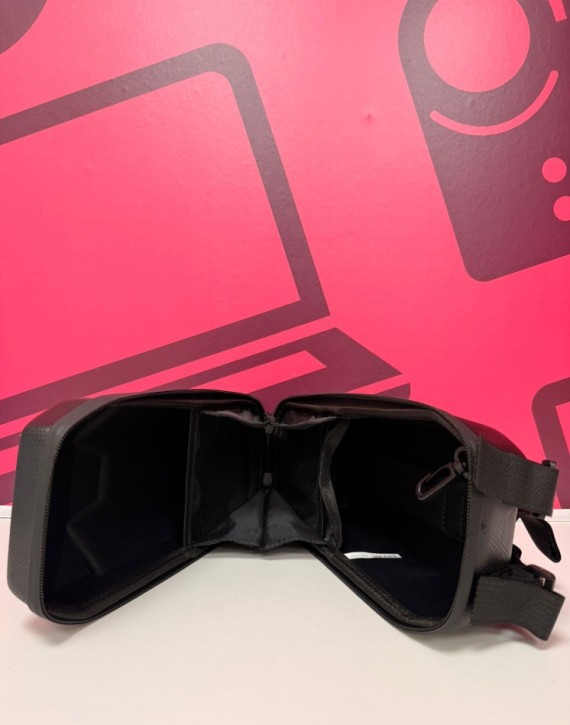 8-8-75829-5-Mochila Motorista Redbull